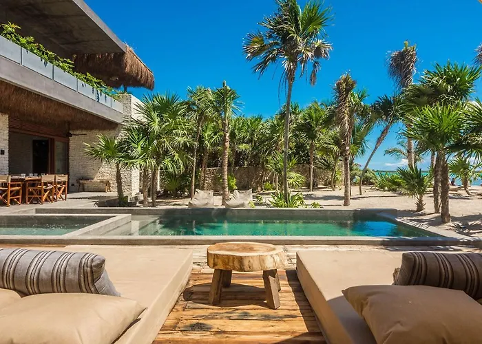 Casa de férias Beachfront Soliman Bay 12 *